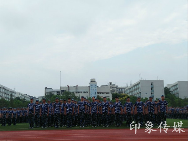 陈禹衡_meitu_8.jpg