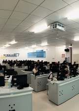 计算机教学实验室