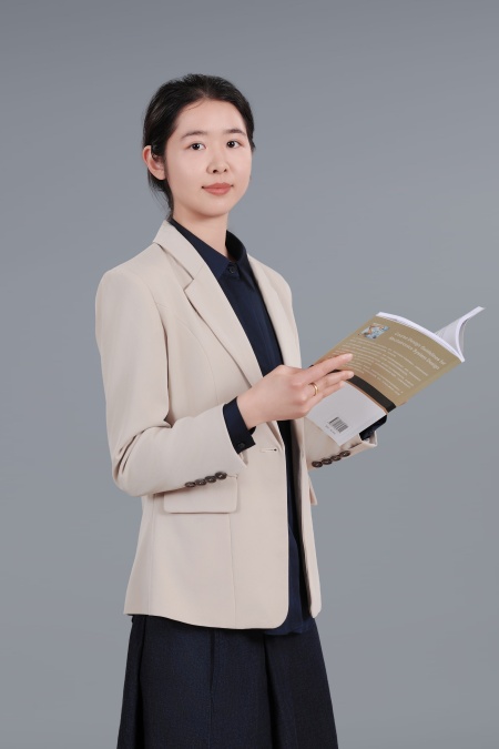 闫潇