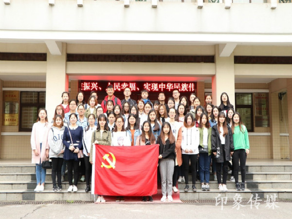 1523883607431565.jpg 长发短发的_meitu_1.jpg