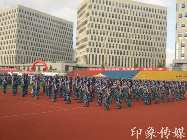 李君丽_meitu_3.jpg