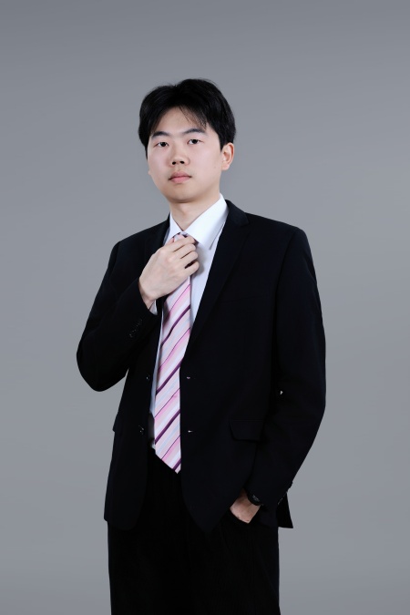 胡浩男